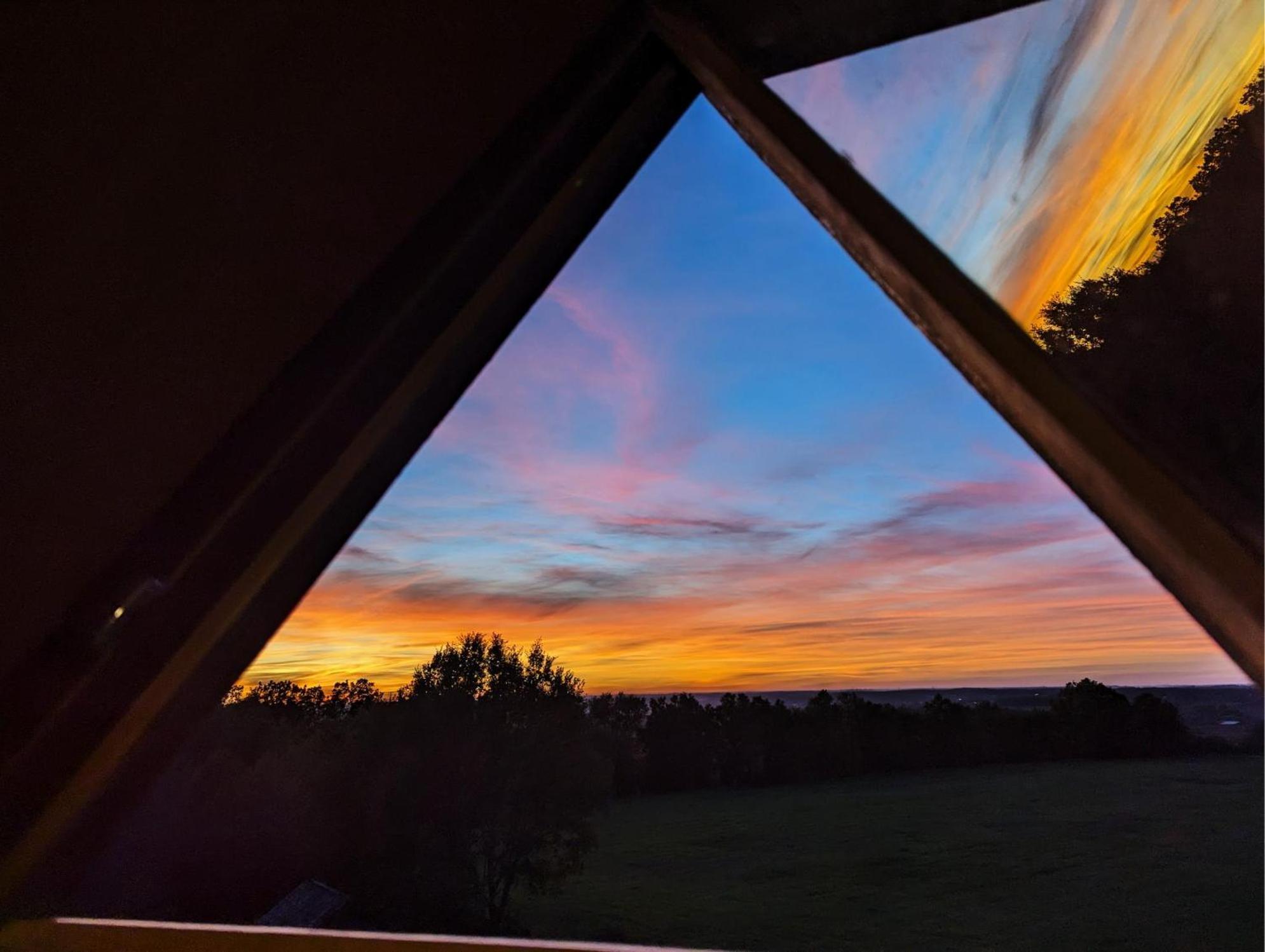 Enchanting Windmill Retreat Loubes-Bernac 外观 照片